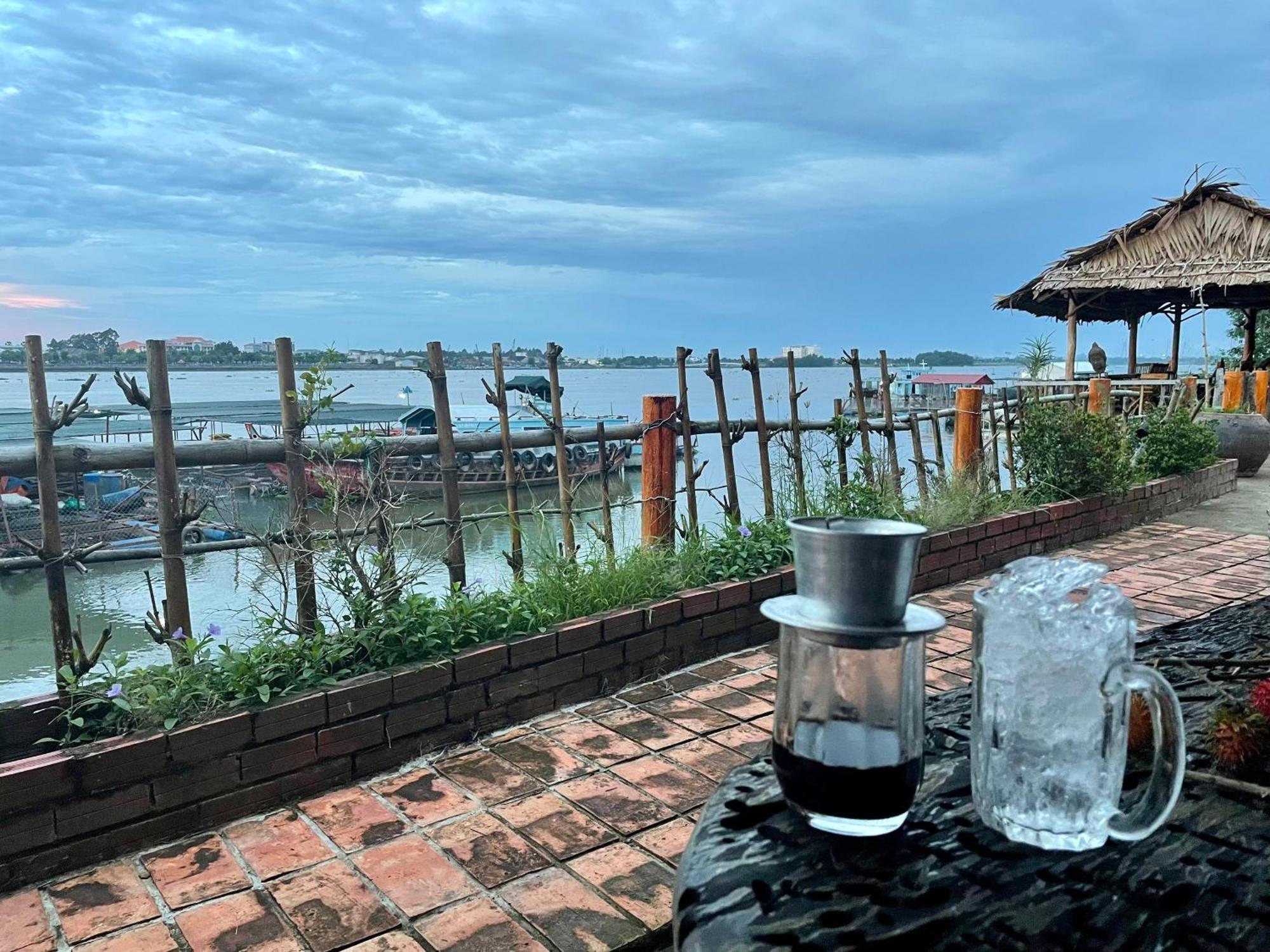 Mekong Riverside Homestay Vinh Long Exterior photo