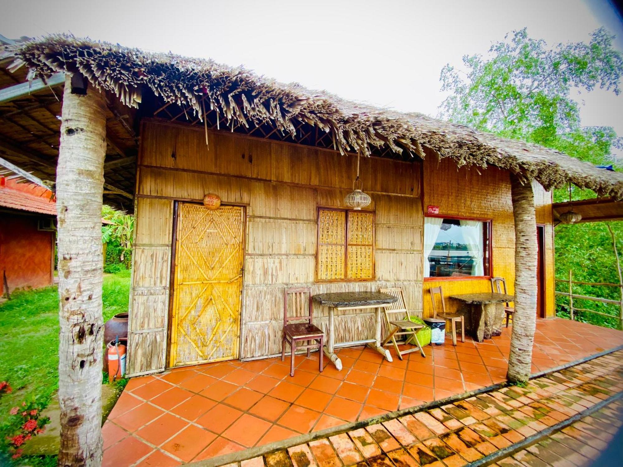 Mekong Riverside Homestay Vinh Long Exterior photo